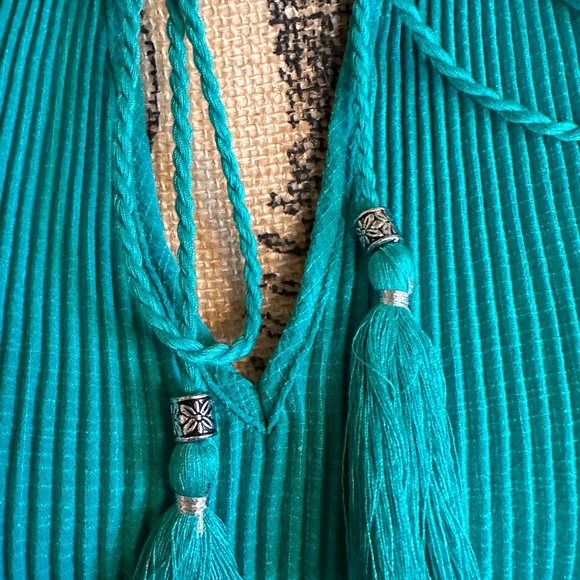 Jane and Delancey accordion pleat top - Picture 5 of 8